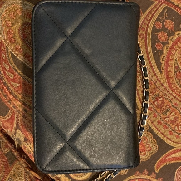 Bebe Small Black Bag with Long Gold Chain - Picture 2 of 6